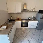 A Casa Di Lidia Sarzana