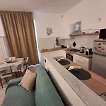 A Casa Di Lidia Sarzana