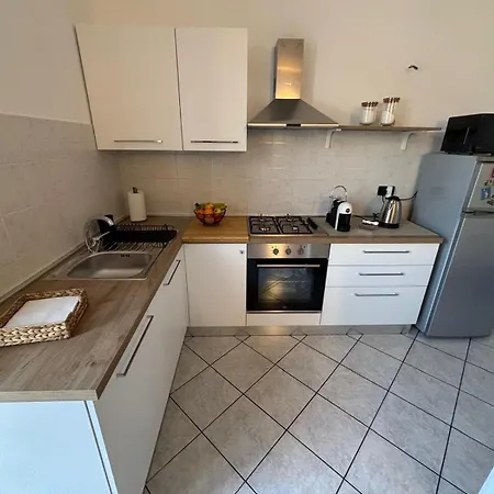 A Casa Di Lidia Sarzana